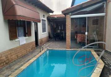 Casa térrea na city bussocaba em osasco-sp, c/ 430m² ac, c/ 03 dormit.(01 suíte), sala, coz, 03 wc, piscina, churrasqueira e 4 vagas de garagem.