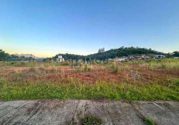 Terreno com 325 m² de área total, três rios do norte