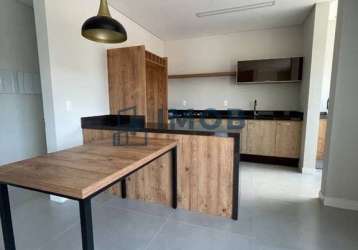 Apartamento semimobiliado com 1 suíte + 1, centro de jaraguá do sul