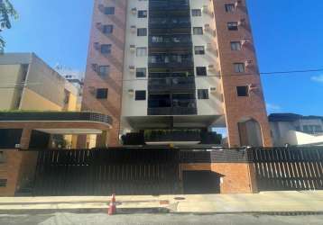 Apartamento ponta verde