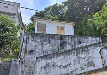 Casa antiga em  lote de 360 m², rua fechada , santa rosa