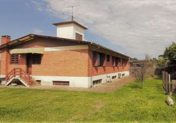 Casa com 3 quartos à venda na rua domingos chies, 65, interlagos, caxias do sul por r$ 1.500.000