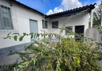 Casa com 5 dormitórios à venda por r$ 600.000 - rezende junqueira - uberlândia/mg