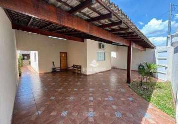 Casa com 3 dormitórios à venda, 250 m² por r$ 700.000 - jardim holanda - uberlândia/mg