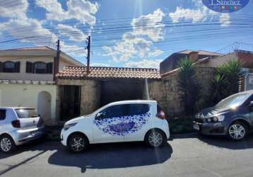 Casa comercial para locação em itaquaquecetuba, centro, 3 dormitórios, 1 suíte, 2 banheiros, 6 vagas