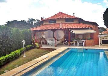 Casa assobradada tremembé | 3 suítes | 370m² | lazer completo | lareira | 5 vgs