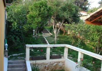 Linda casa no horto florestal com 500m² de terreno muito verde e pomar