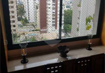 Apartamento maravilhoso com 168 m2 com 03 dormitórios