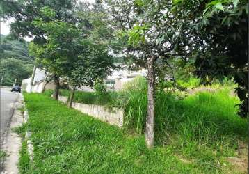 Terreno no condomínio fechado “parque itaguaçu da cantareira' com 311m2 de área no início da serra