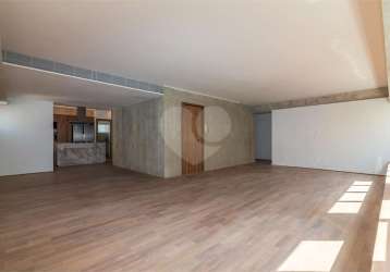 Apartamento à venda com 186m2 - 3 suítes - 1 vaga no jardim paulista