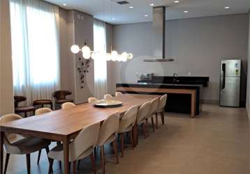 Apto residencial 162 m², 3 suítes, 4 banheiros, 2 vagas, ampla varanda gourmet