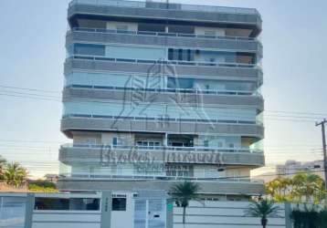 Deslumbrante cobertura no edifício indaiá prédio frente ao mar na praia do aruan