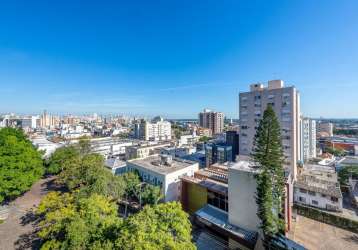 Apartamento três quartos e duas vagas no bairro moinhos de vento