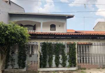 Excelente casa a venda com 5 dorm.  no jd. medina em poá/sp.