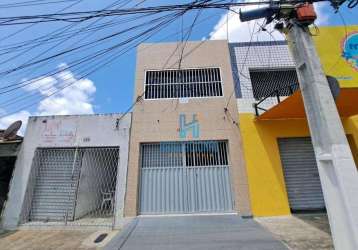 Casa com 2 dormitórios para alugar, 150 m² por r$ 1.500,00/mês - quintas - natal/rn