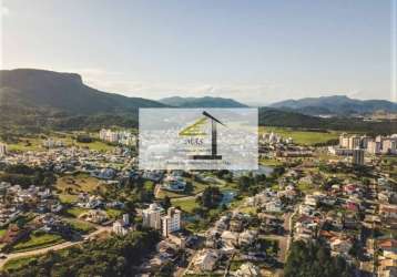 Terreno de esquina em excelente localização no bairro pedra branca