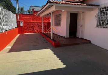 Casa para locação com 3 dormitórios amplos no centro de sorocaba