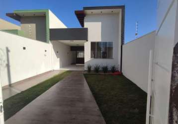 Linda casa com espaço gourmet