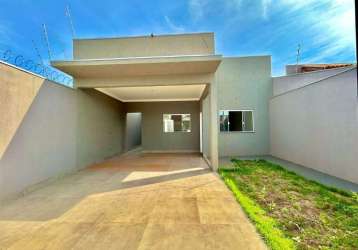 Casa a venda no bairro são jorge da lagoa com suíte e espaço de terreno!