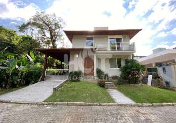 Casa em condomínio fechado com 3 quartos à venda na servidão julia maria da rocha, 123, rio tavares, florianópolis, 230 m2 por r$ 2.800.000