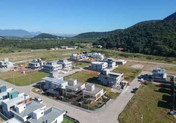 Casa com 3 quartos à venda na rodovia doutor antônio luiz moura gonzaga, 3157, rio tavares, florianópolis, 181 m2 por r$ 1.990.000