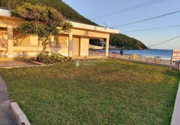 Casa com 3 quartos à venda na rua abelardo otacílio gomes, 255, pântano do sul, florianópolis, 182 m2 por r$ 2.100.000