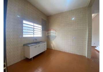 Casa para alugar com 2 dormitórios na casa verde