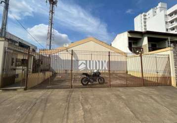 Casa com 1 dormitório para alugar, 35 m² por r$ 745,00/mês - parque turf club - campos dos goytacazes/rj