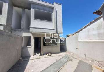 Duplex com 3 quartos no jardim bela vista em rio das ostras