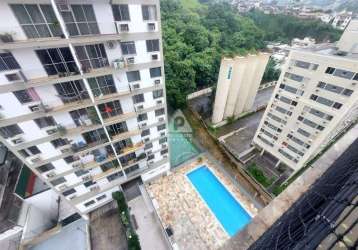 Apartamento de 2 quartos, andar alto, dependência completa e infraestrutura total no rio comprido