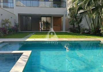 Casa duplex 1° locação - condomínio rio mar - barra da tijuca, com 5 quartos sendo 4 suites, piscina, varanda gourmert.