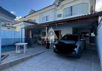 Casa triplex em vargem pequena