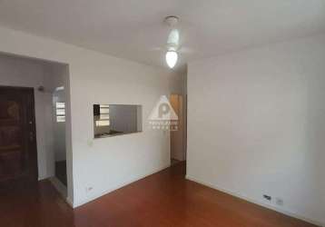 Apartamento 2 quartos com vaga na freguesia, sol da manhã.