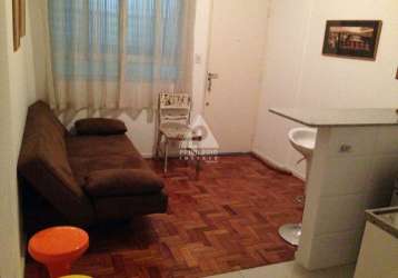 Apartamento com 1 quarto sala banheiro social sol da manhã copacabana