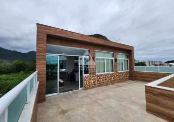 Casa com 4 suítes 2 vagas 450m²