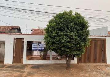 Casa térrea + edícula na região do bairro maria aparecida pedrossian