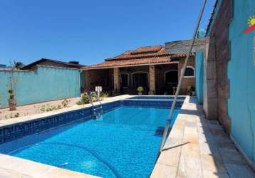 Casa com piscina no bairro califórnia