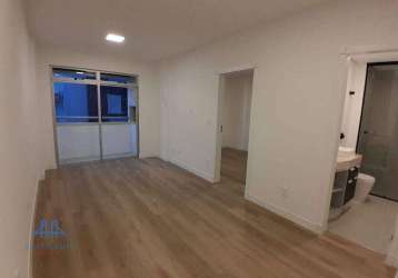 Apartamento com 1 dormitório para alugar, 51 m² por r$ 3.919,93/mês - itacorubi - florianópolis/sc