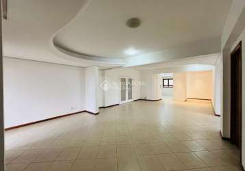 Apartamento com 3 quartos para alugar na rua saldanha marinho, 430, pátria nova, novo hamburgo, 240 m2 por r$ 3.000