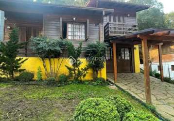 Casa com 2 quartos para alugar na arthur zwetsch, 70, centro, gramado, 140 m2 por r$ 4.000