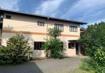 Casa com 13 quartos à venda na rua das cegonhas, 705, iririú, joinville por r$ 1.250.000