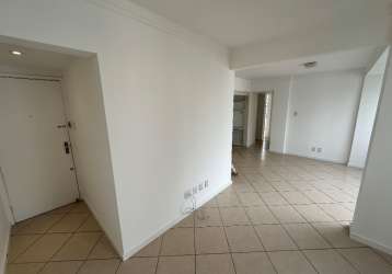 Apartamento 2/4, suíte, dependência completa, nascente, candeal