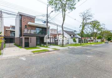 Sobrado moderno e amplo com terraço no bacacherí