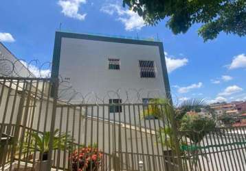 Cobertura de três quartos na melhor localização do bairro rio branco