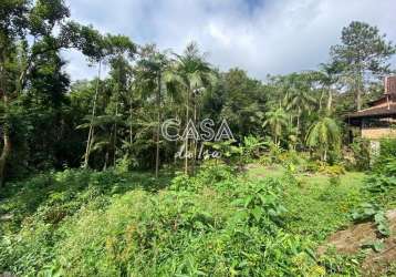 Terreno com 2500m2, no condominio haras pirapetinga, na serrinha do alambari - resende