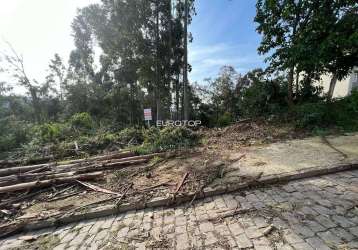 Amplo terreno no bairro santo antão!