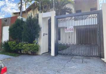 Casa com 3 quartos para alugar na rua carlos chagas, 1494, zona 04, maringá por r$ 3.300