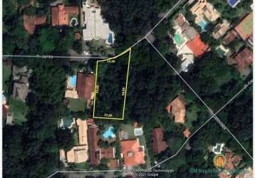 Terreno com 1.403m²- cond. jd algarve