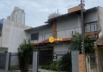 Casa para alugar, 270 m² por r$ 11.300,00/mês - fazenda - itajaí/sc