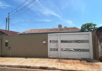 Casa reformada no jardim aero rancho